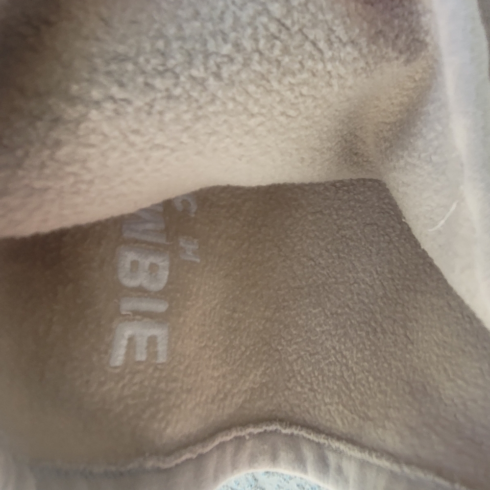 Abercrombie & Fitch Gray Soft Fleece Shorts - Picture 7 of 8